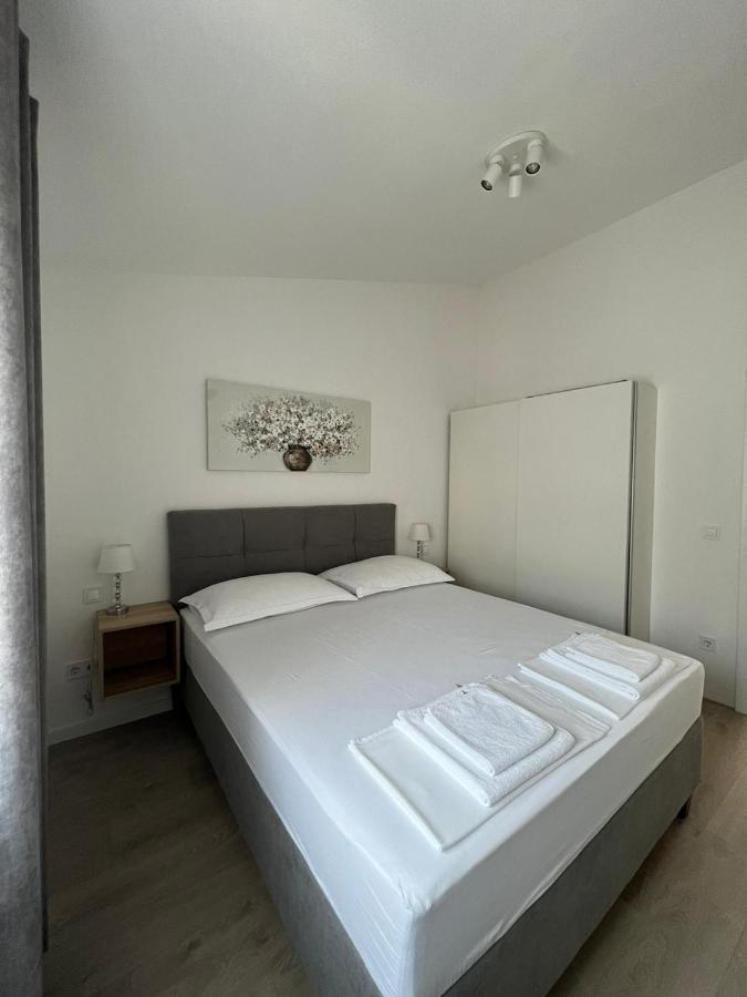 Villa Luxuria Baška Voda Exterior foto
